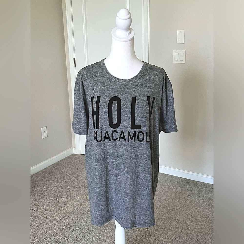 NWOT 🥑 Chaser Holy Guacamole Gray Short Sleeve TShirt Size Large